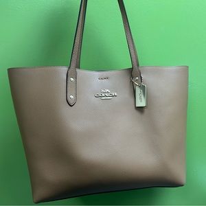 Coach Tote